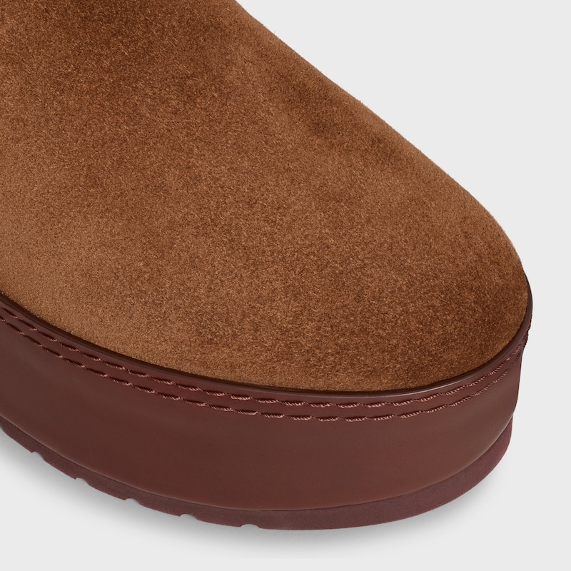 mule con zeppa celine dana in pelle di vitello scamosciata