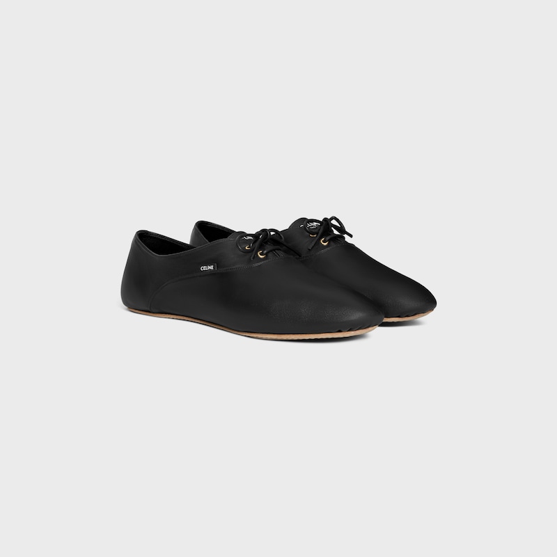scarpa ballerina allacciata in pelle di agnello