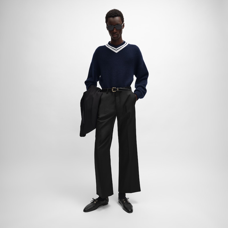 maglione con scollo a v in cashmere