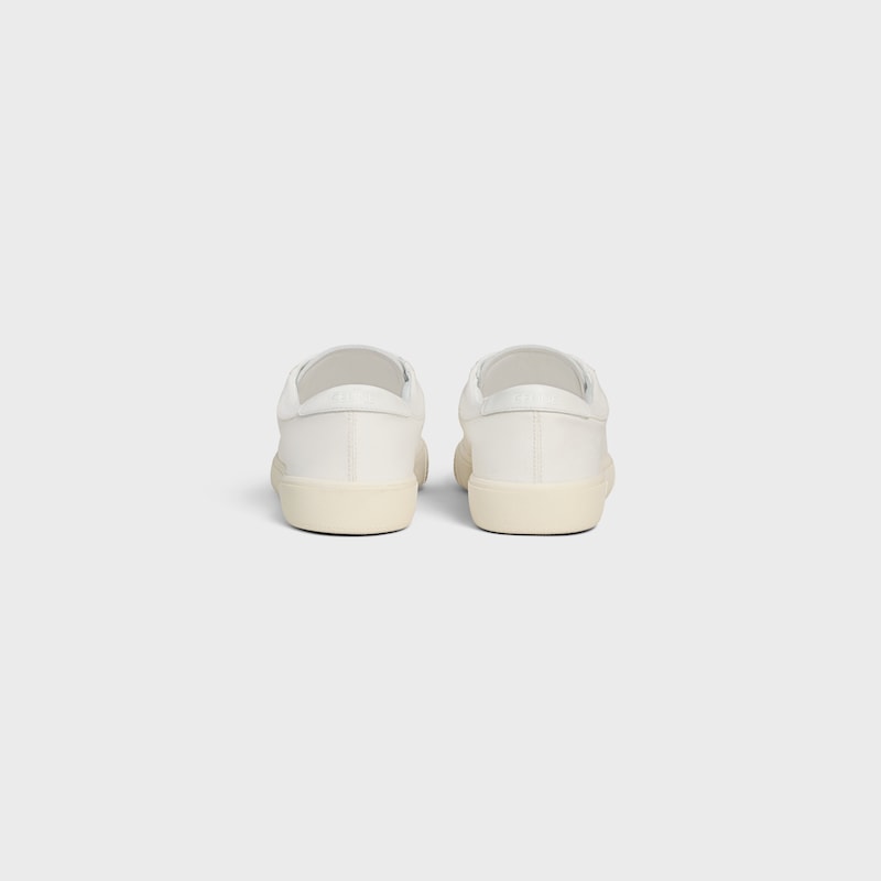 sneaker bassa celine lou con lacci e triomphe ricamato in tela e pelle di vitello
